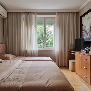 Apartment Center Cozy, Tirana
